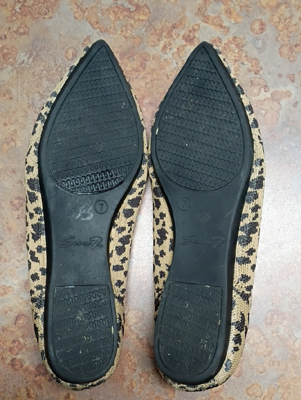 Seven7 Leopard-Print Pointed Flats in Beige and Black with Red Trim - Picture 2 of 4